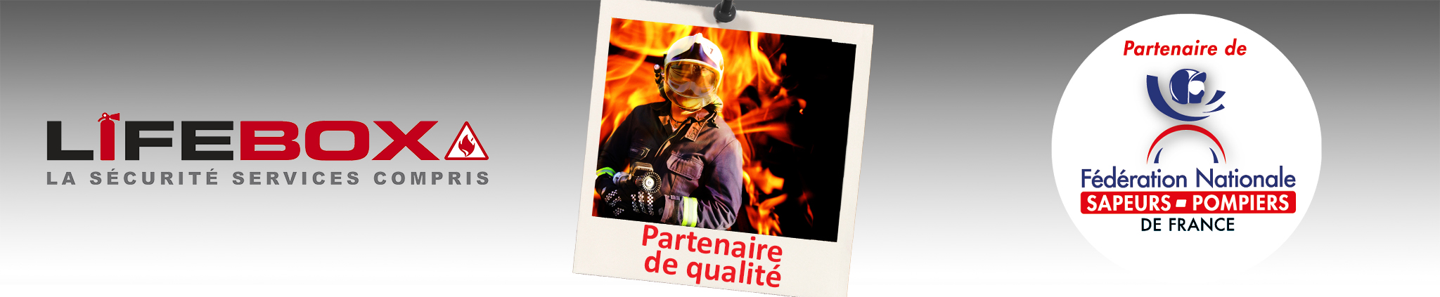 Lifebox au-delà de leur mission ont un rôle primordial de prévention des risques auprès de leurs concitoyens.